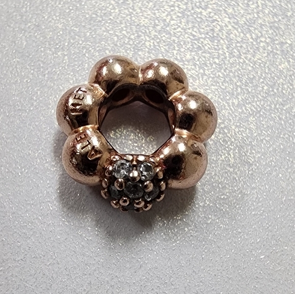 Pandora Rose Polished and Pave Spacer - Picture 4 of 6